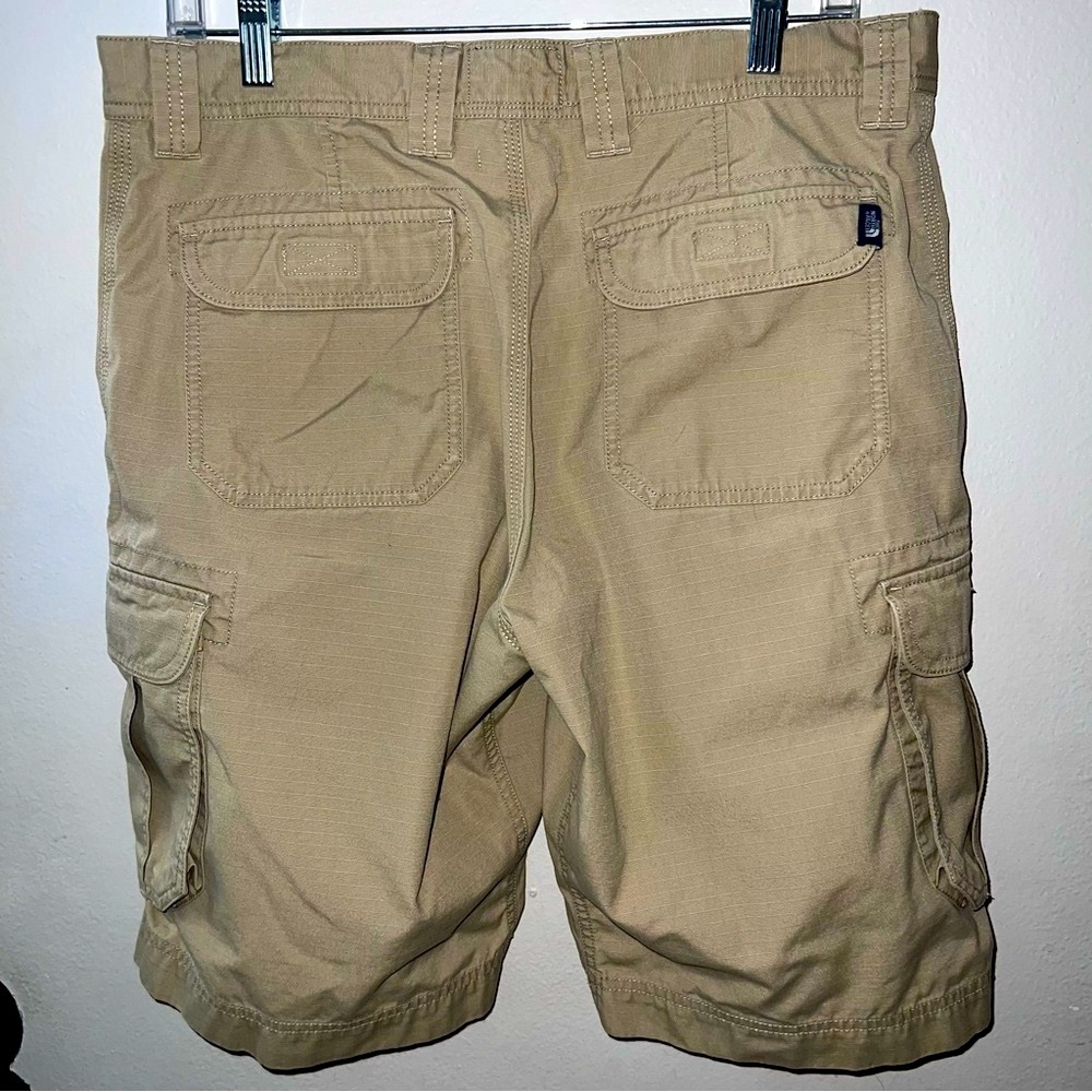 The North Face Men’s Khaki Cargo Hiking Shorts Size 34 - Picture 2 of 10